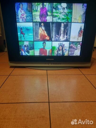 Телевизор бу samsung