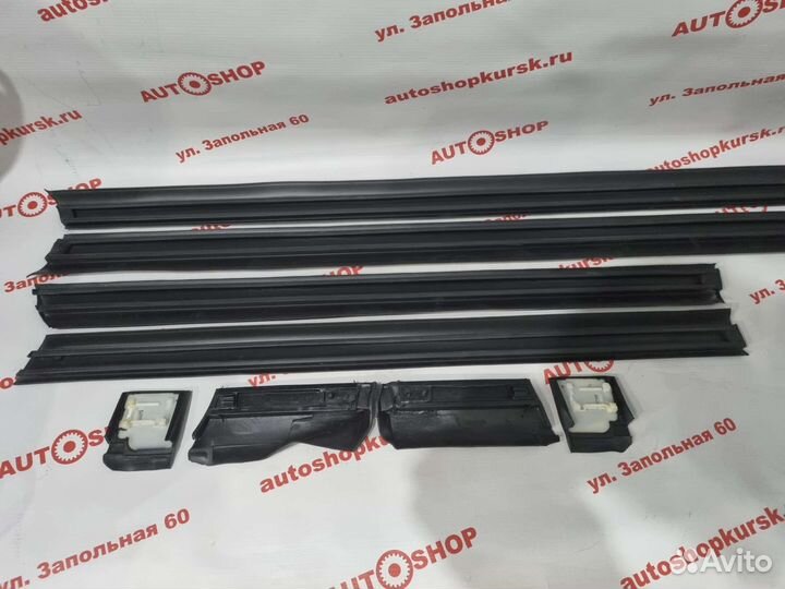 Нижние молдинги дверей audi 100 C4 45 кузов