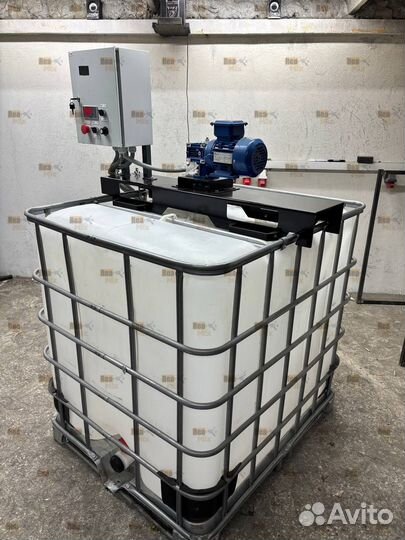 Химический реактор с подогревом и шкафом управления