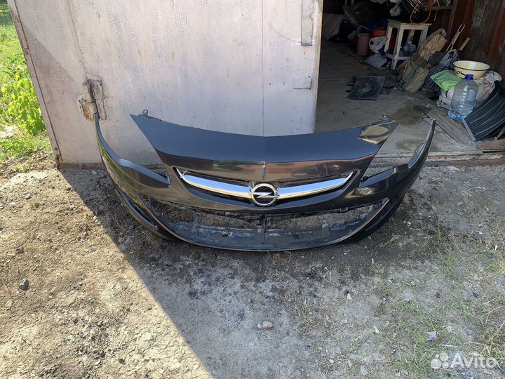 Бампер передний Opel Astra j рест
