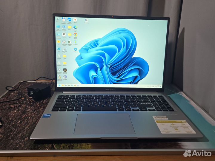 Ноутбук Asus vivobook x1605za