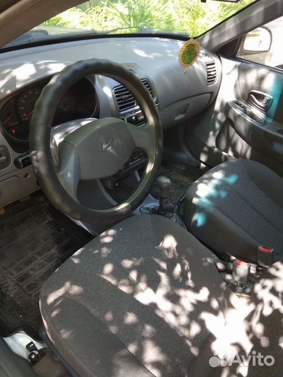 Hyundai Accent, 2005