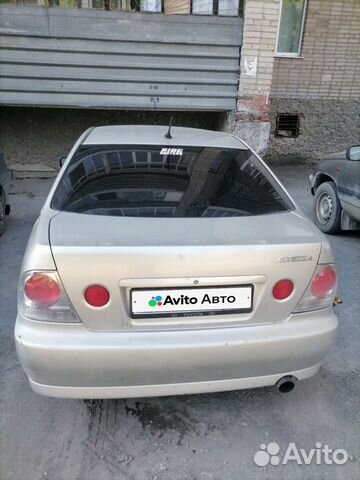 Toyota Altezza 2.0 AT, 2001, 360 000 км с пробегом, цена 700000 руб.