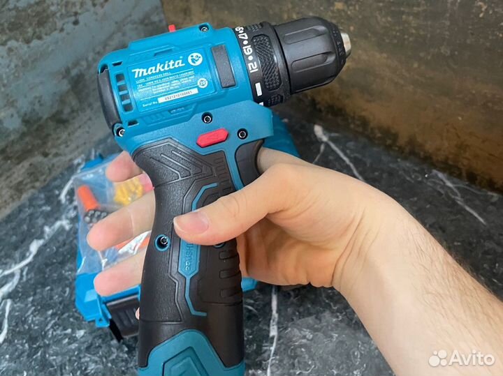 Шуруповерт Makita 18v бесщеточный