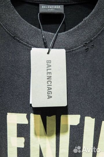 Футболка Balenciaga