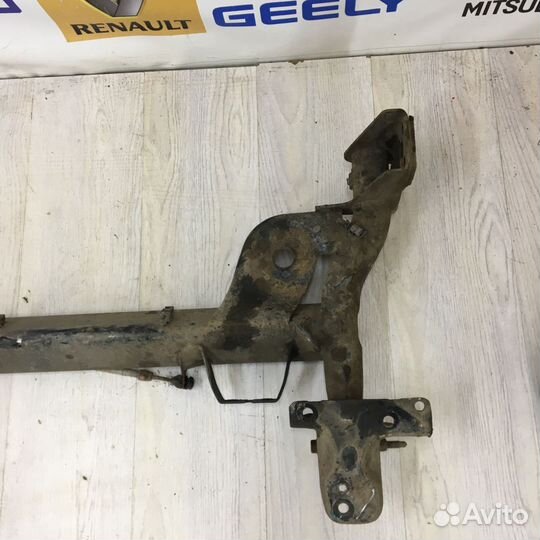 Балка подвески зад Renault symbol