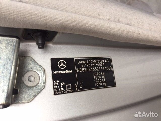 Разбор на запчасти Mercedes CLK W208