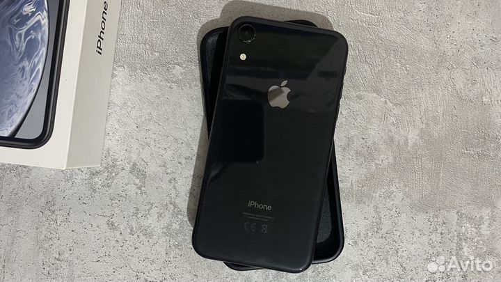 iPhone Xr, 64 ГБ