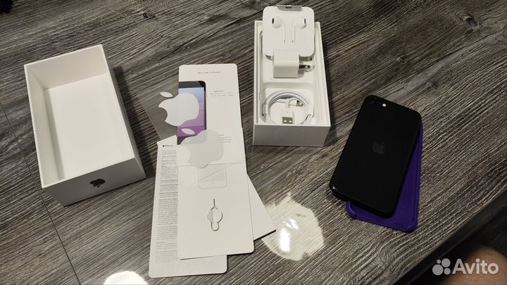 iPhone SE (2020), 64 ГБ