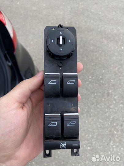 Блок управления стеклоподьемниками Ford Focus 3