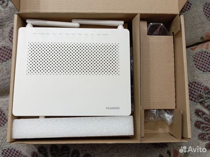 Роутер Huawei HG8245H