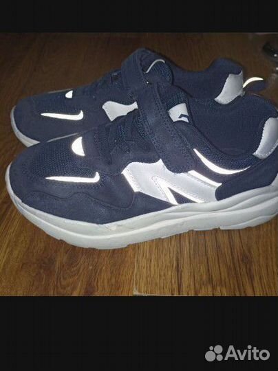 Кроссовки детские