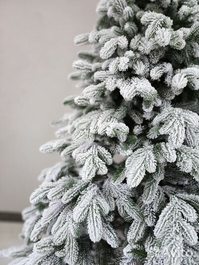 Ель Литая Нью-Йорк заснеженная 1,2 м