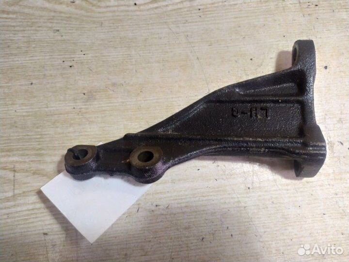 Кронштейн Toyota Chaser 1GFE