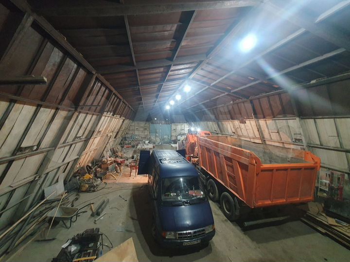 Производство 300-450 м², площадка с краном
