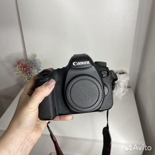 Зеркальный фотоаппарт Canon 6D с Wi-Fi комплект