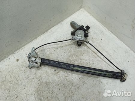 Стеклоподъемник электрический задний левый