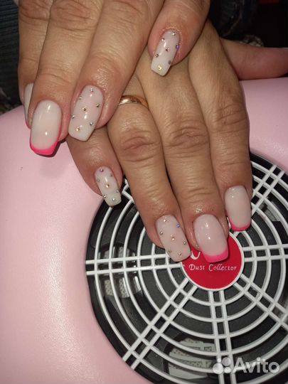 Маникюр педикюр