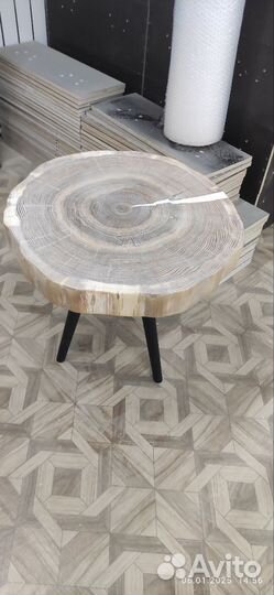 Столик из дуба