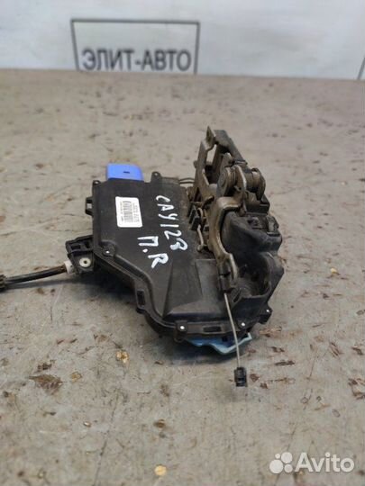 Замок двери передний правый Porsche Cayenne 957