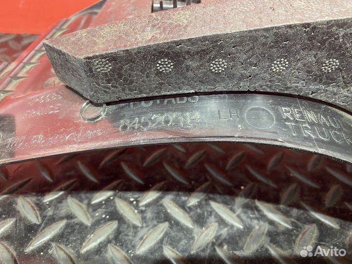 Накладка на порог левая Renault T