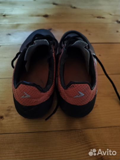 Футбольные бутсы Demix