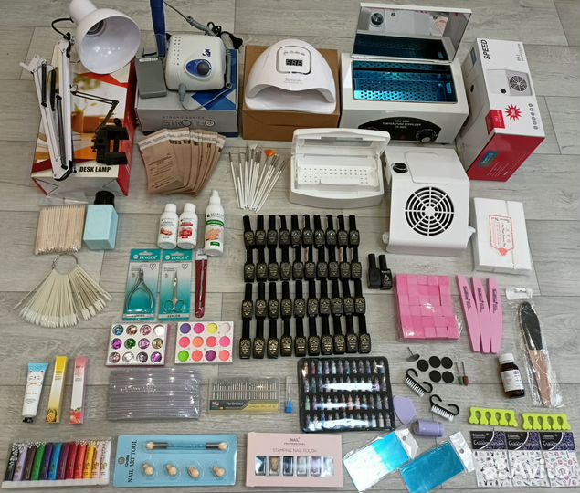 Набор для маникюра с аппаратом Стронг и сухожаром