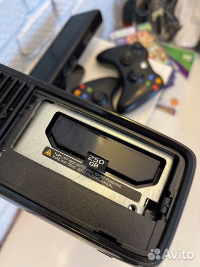 Xbox 360 +hdd250 +kinect +пульт +игры