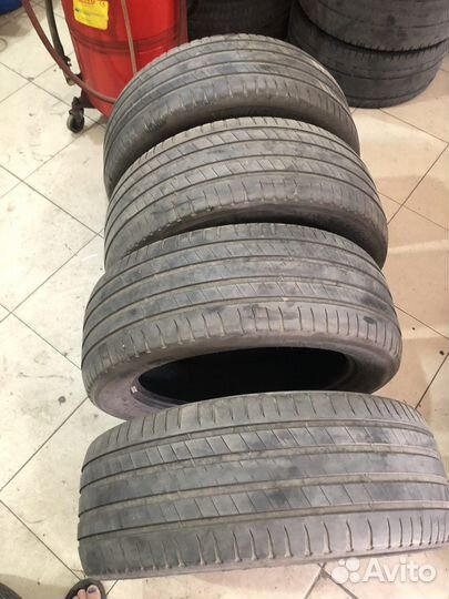 Michelin Latitude Sport 3 235/55 R19 119B