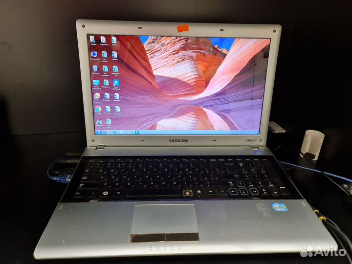 Samsung RV520 Intel core i3