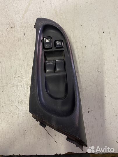 Блок управления стеклоподъемниками N.Almera N16