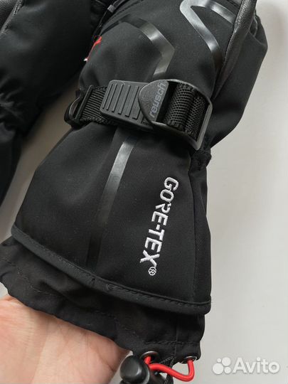 Перчатки Reusch