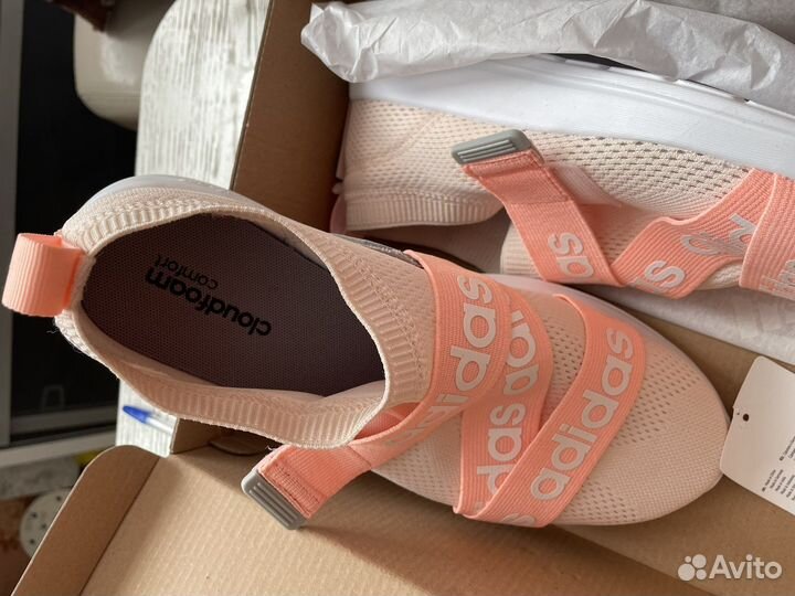Кроссовки adidas новые