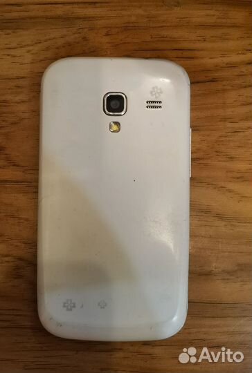 Телефон Samsung