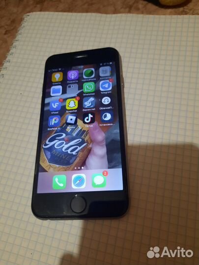 Телефон iPhone 6