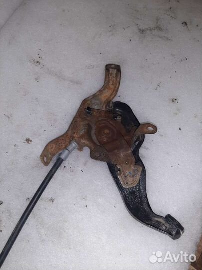 Педаль ручника с тросом Toyota Camry V50