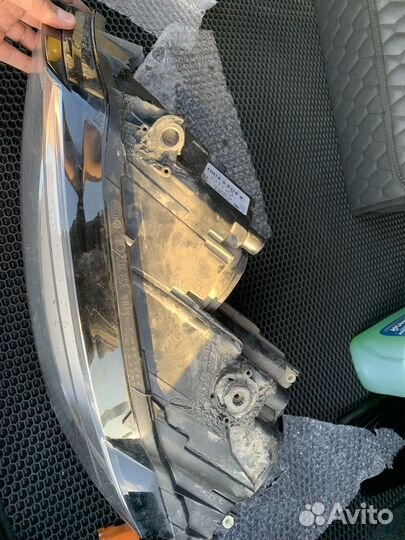 Фара передняя левая на volkswagen jetta 6