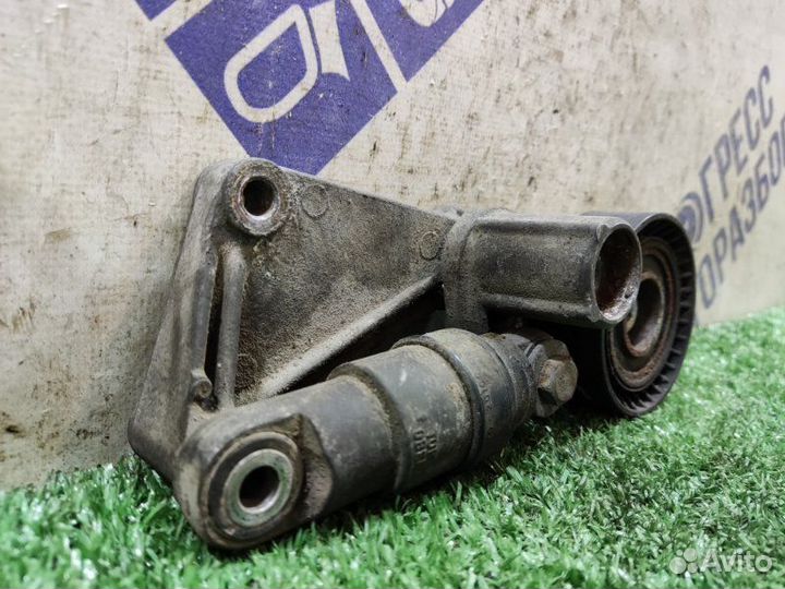 Натяжитель ремня генератора Bmw E39 седан 2.5 M52