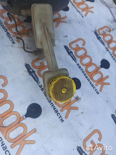 Главный тормозной цилиндр Nissan X-Trail T30