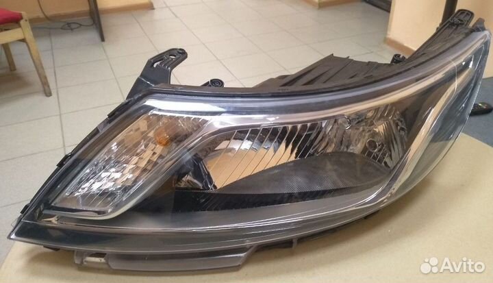 Фара левая на kia rio 3