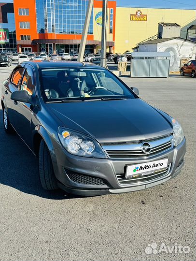 Opel Astra 1.6 МТ, 2011, 174 000 км