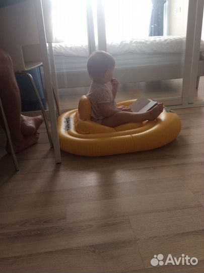 Круг для плавания от года до двух лет