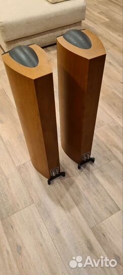 Колонки напольные KEF
