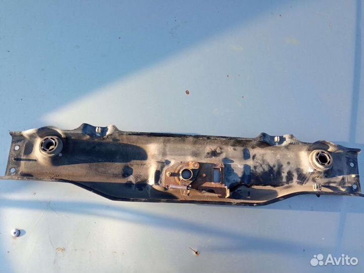 Chevrolet lacetti передняя верхняя планка