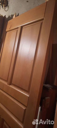 Дверь входная деревянная бу