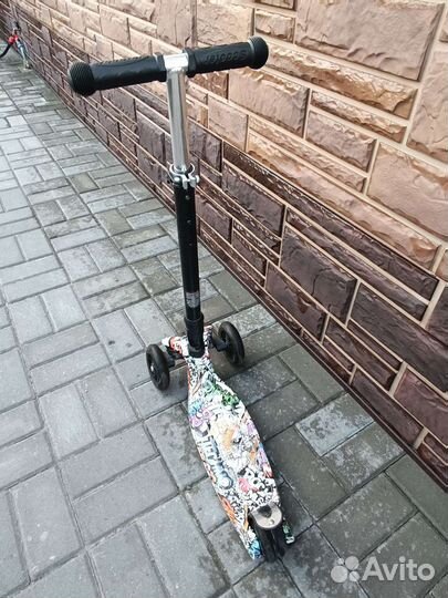Самокат детский трехколесный складной