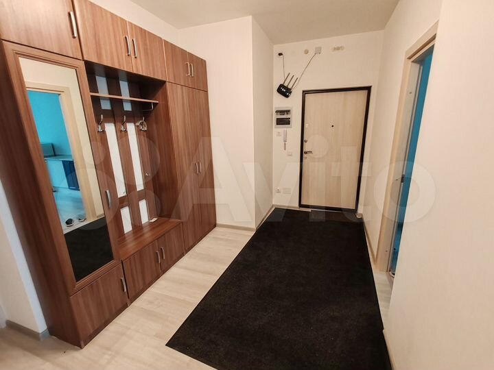 2-к. квартира, 61 м², 1/5 эт.