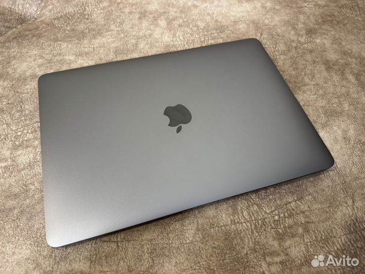 Macbook Air 13 m1 8/256gb 43ц идеальный