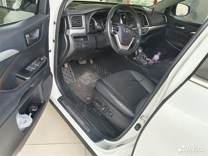 Toyota Highlander 2.0 AT, 2021, 15 000 км