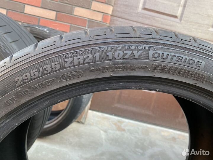 Kumho Ecsta PS71 SUV 295/35 R21 107Y